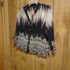 BRAND NEW!!! INVESTMENT 2 PC MISSES BLOUSE SET. SIZE XL.